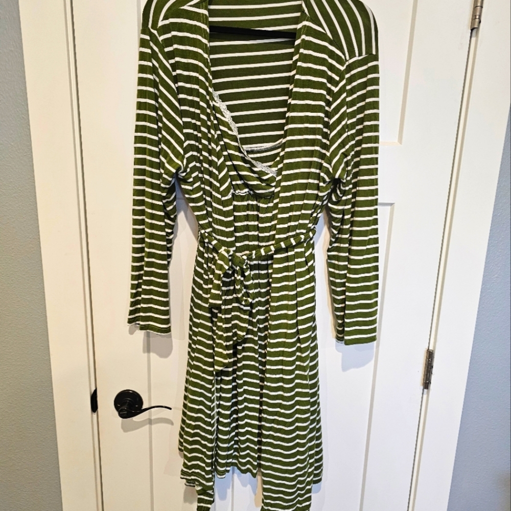 Super soft nursing gown and robe